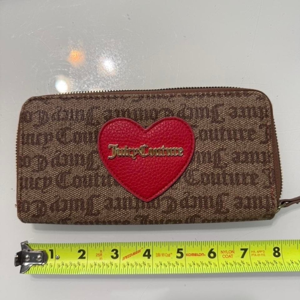 Juicy Couture heart wallet Y2K monogram zip around purse/wallet